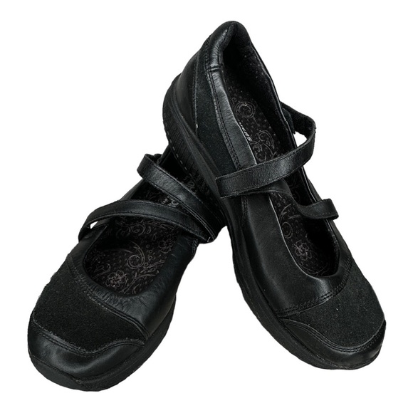 Skechers Shape-Ups Black Shoes‎ - Picture 1 of 8